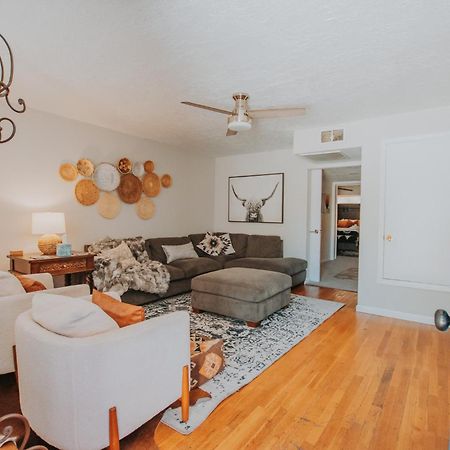 Cowboy Den-Hot Tub-Game Room-Pet Friendly-No Pet Fees! 앨버커키 외부 사진
