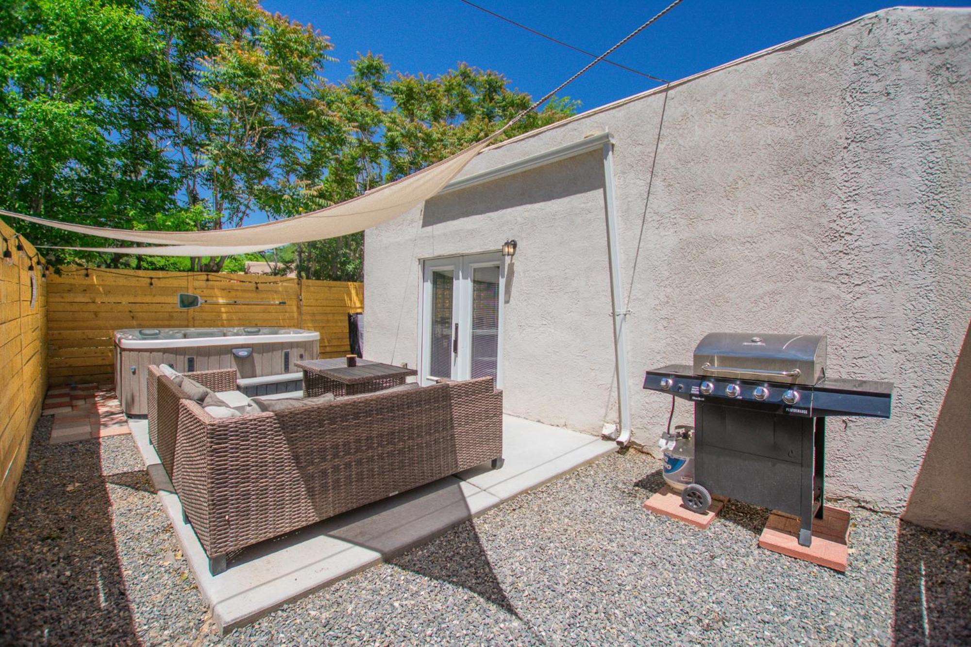 Cowboy Den-Hot Tub-Game Room-Pet Friendly-No Pet Fees! 앨버커키 외부 사진