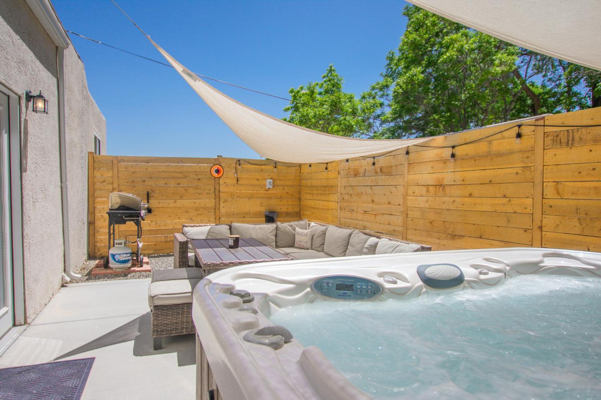 Cowboy Den-Hot Tub-Game Room-Pet Friendly-No Pet Fees! 앨버커키 외부 사진
