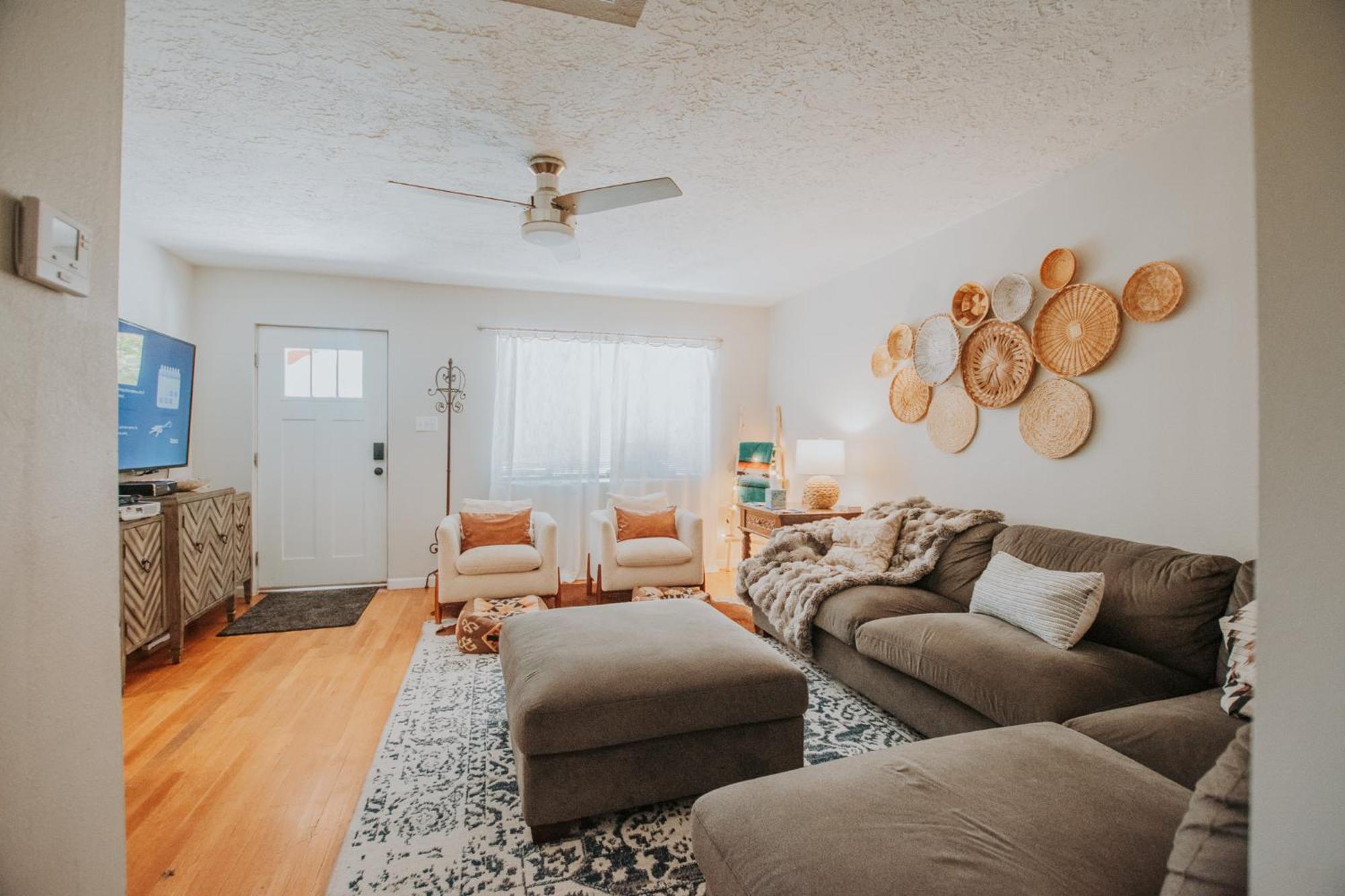 Cowboy Den-Hot Tub-Game Room-Pet Friendly-No Pet Fees! 앨버커키 외부 사진