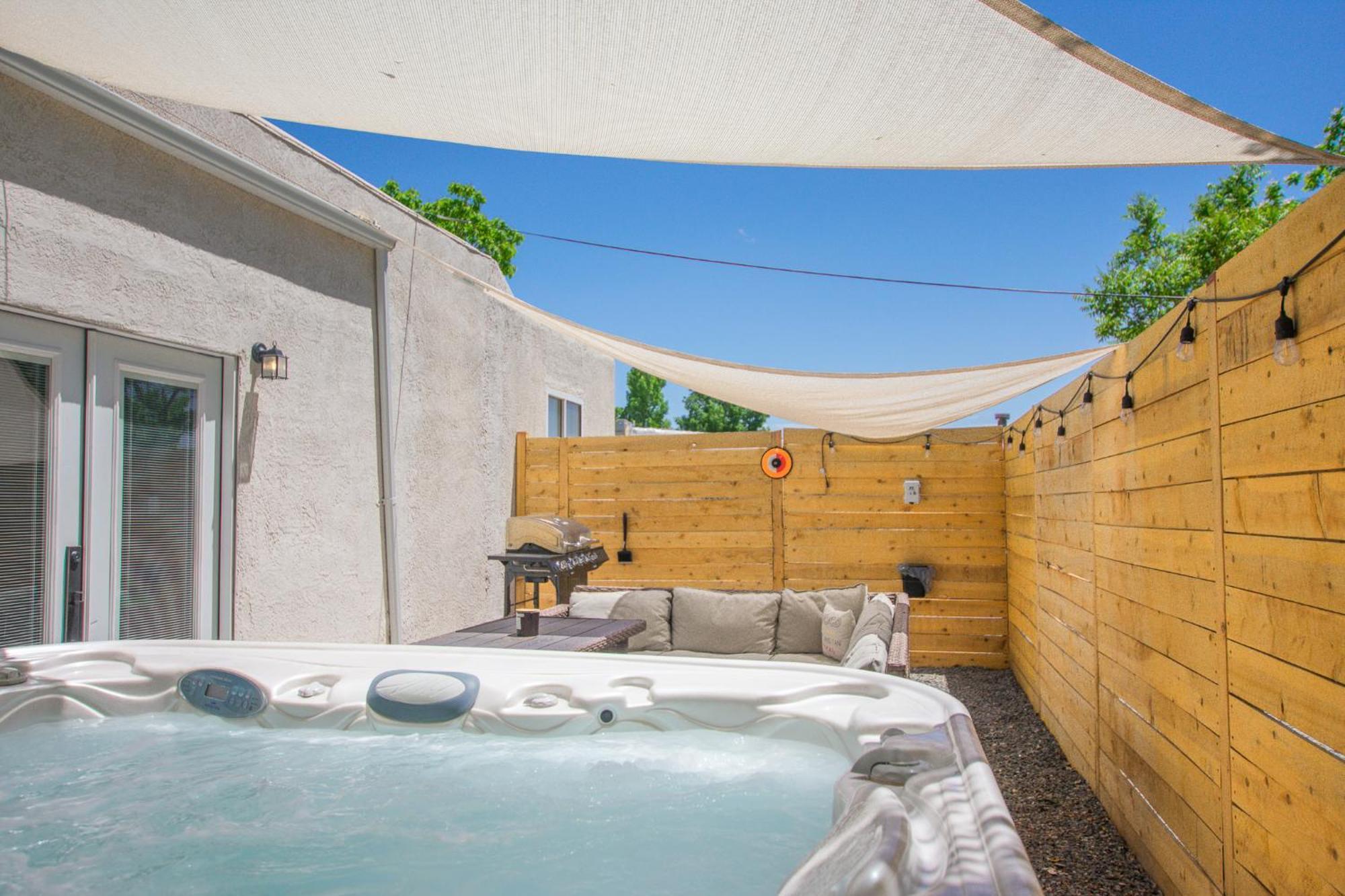 Cowboy Den-Hot Tub-Game Room-Pet Friendly-No Pet Fees! 앨버커키 외부 사진