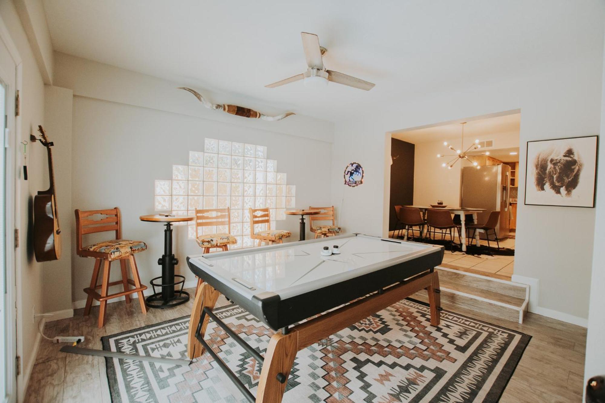 Cowboy Den-Hot Tub-Game Room-Pet Friendly-No Pet Fees! 앨버커키 외부 사진