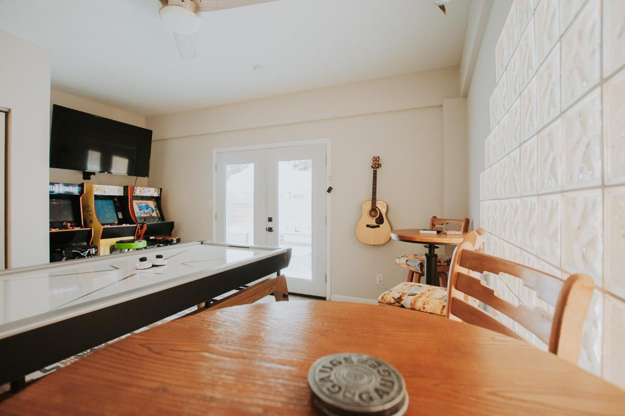 Cowboy Den-Hot Tub-Game Room-Pet Friendly-No Pet Fees! 앨버커키 외부 사진