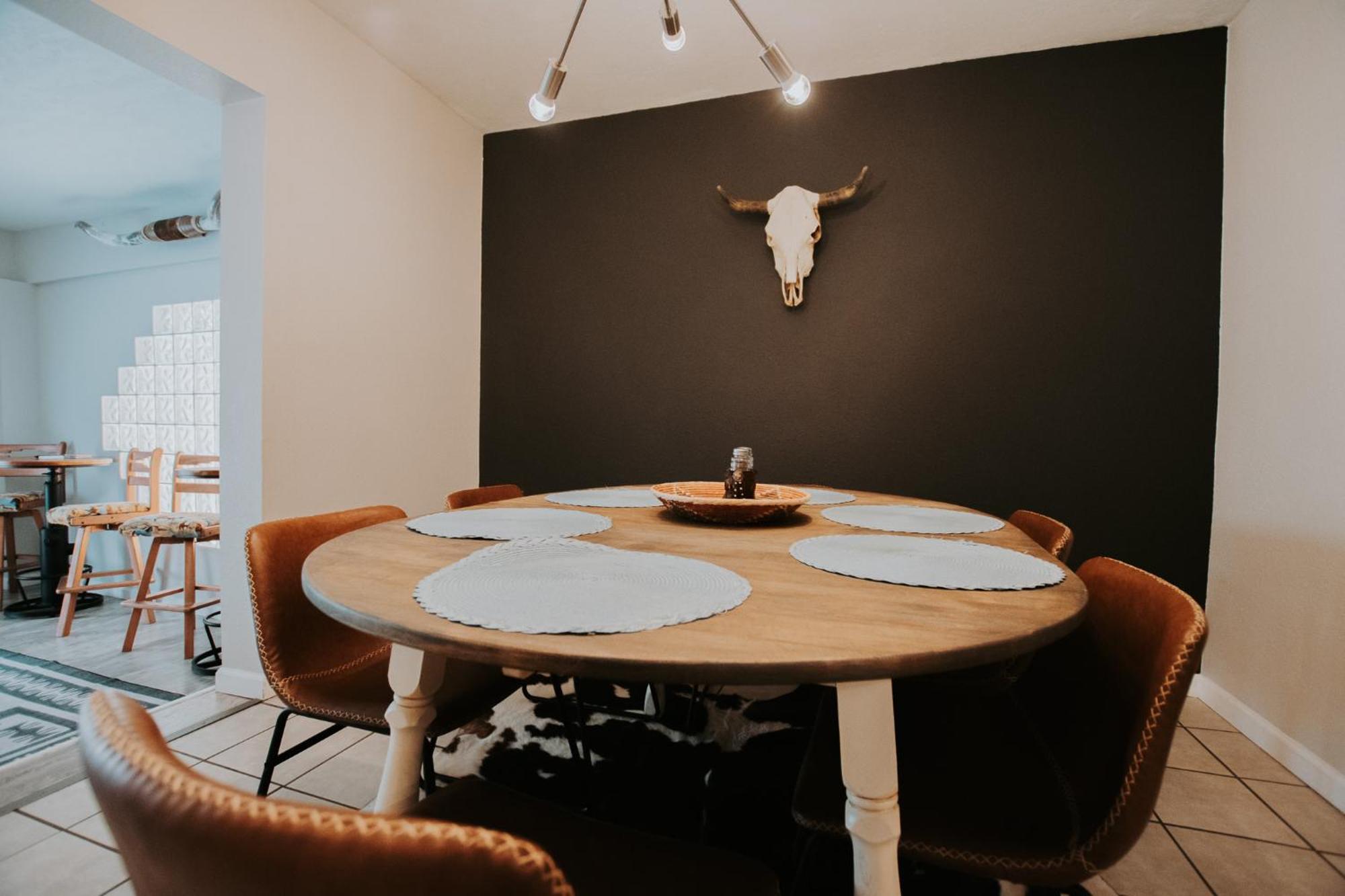 Cowboy Den-Hot Tub-Game Room-Pet Friendly-No Pet Fees! 앨버커키 외부 사진