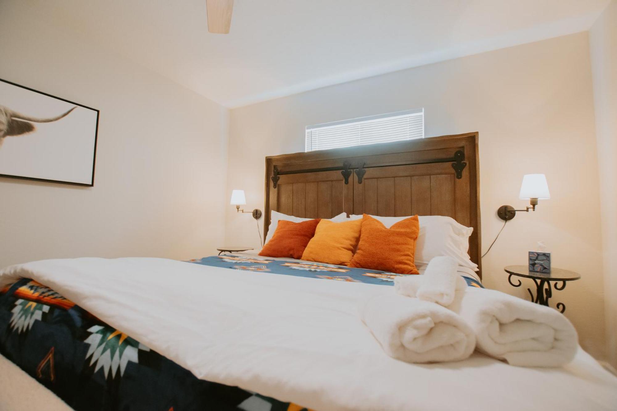 Cowboy Den-Hot Tub-Game Room-Pet Friendly-No Pet Fees! 앨버커키 외부 사진
